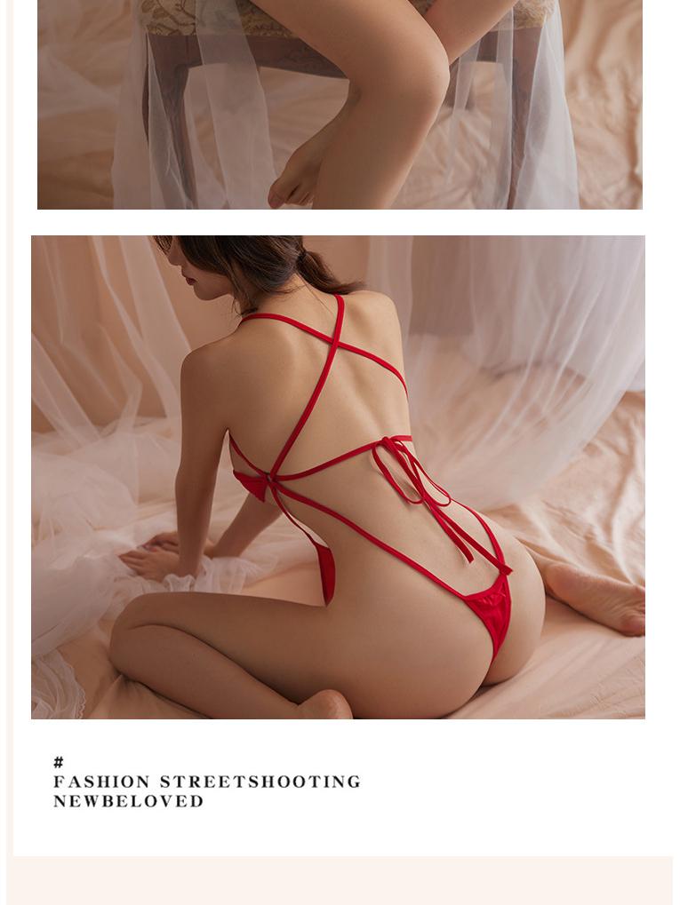 Эротичный боди-комбинезон на шнуровке с вырезами 'Соблазн'