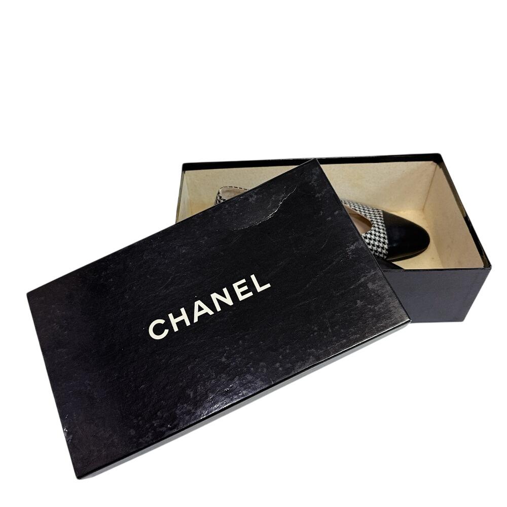 Chanel Туфли-лодочки из кожи с узором «гусиная лапка» черная кожа Б/у