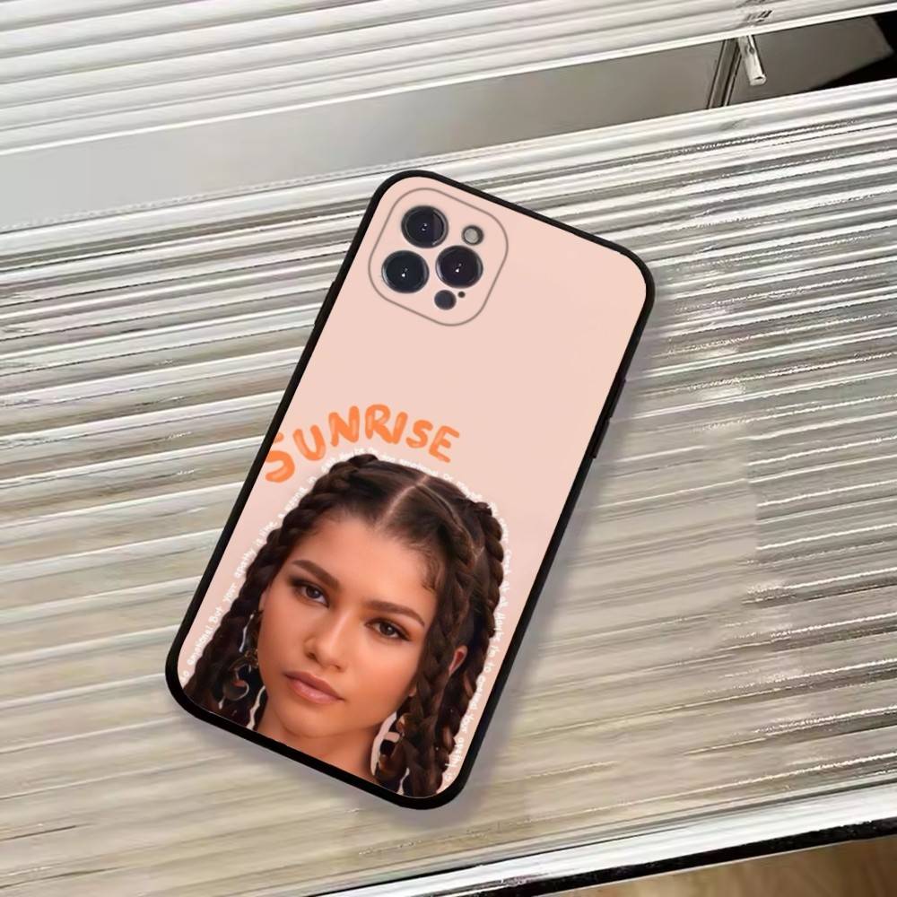 Чехол для телефона с изображением горячей актрисы Зендаи Для iPhone 17, 16, 15, 14, 13, 12, 11 Plus, Pro Max, Другие Мягкий Черный Чехол