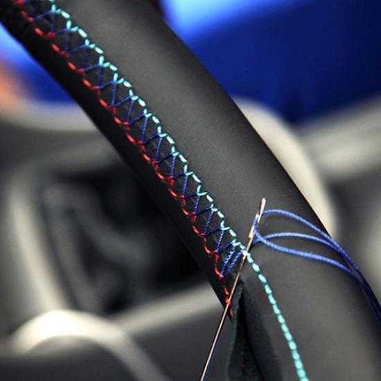 Кожаная оплетка рулевого колеса с красно-синей строчкой для BMW 5 серии F10 F11 2013-2017