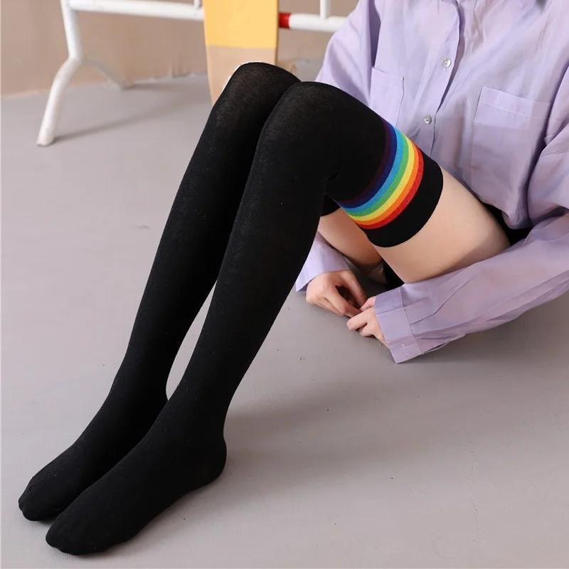 Милые длинные носки выше колена в стиле Лолиты для японских девочек, школьные черно-белые полосатые чулки для косплея для женщин