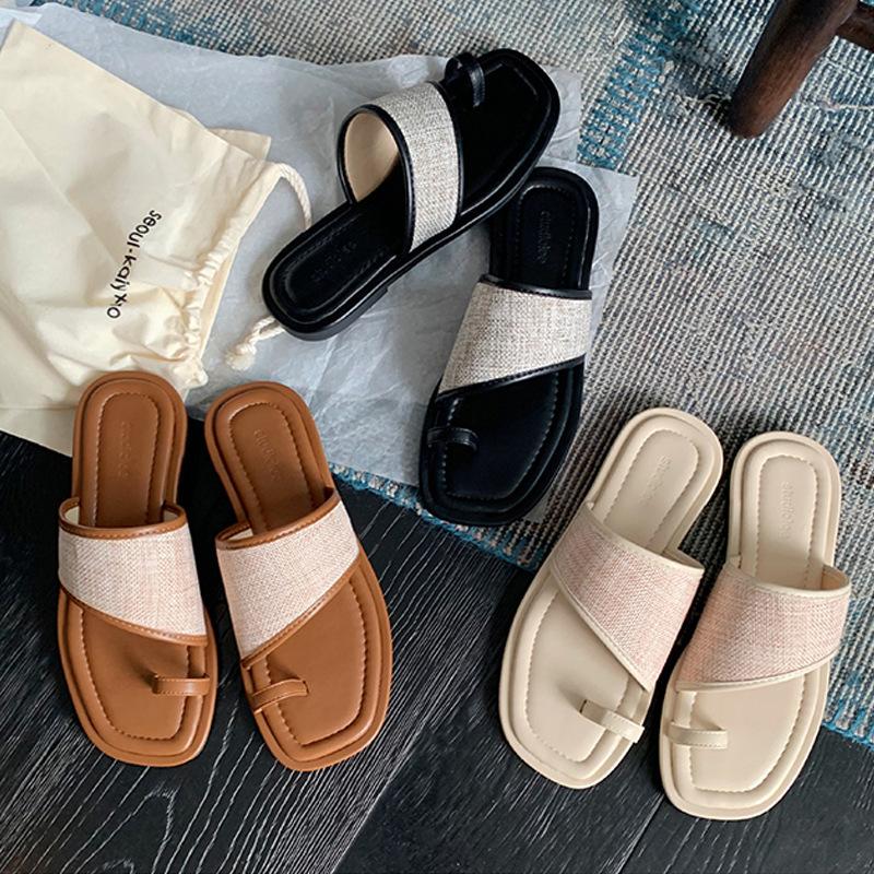 Grape Mother Of The Same Style, One Word With Flat Bottom Cover Toe Leather Cool Slippers, Women Wear Seaside Holiday Beach Slippers In Summer