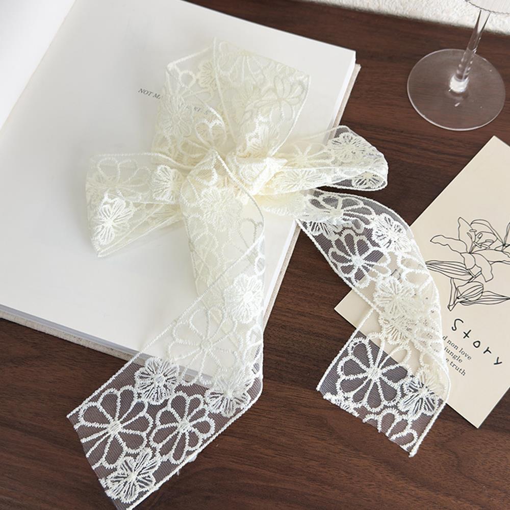 White Flower Lace Decorative Thin Scarf 150cm Skinny Scarf Women Y2K Long Narrow Lace Hollow Scarf Vintage Lace Trim Headband