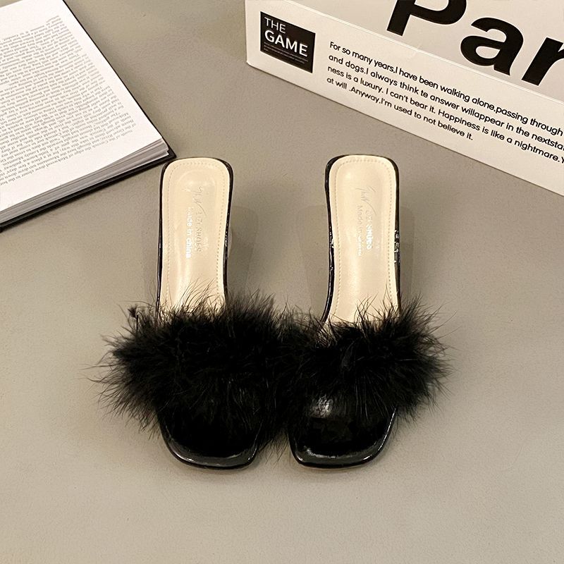 Мао Мао тапочки женские летние для улицы Новогодние на толстом каблуке шлепанцы на один палец хрустальные на высоком каблуке крутые тапочки