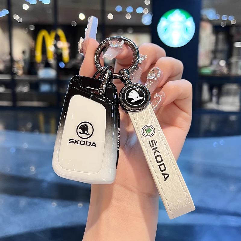 xgazj9 Car Remote Key Case Cover Protector Holder Shell For For Skoda Octavia 3 Fabia A5 A7 Superb Karoq Kodiaq Keychain Accessories