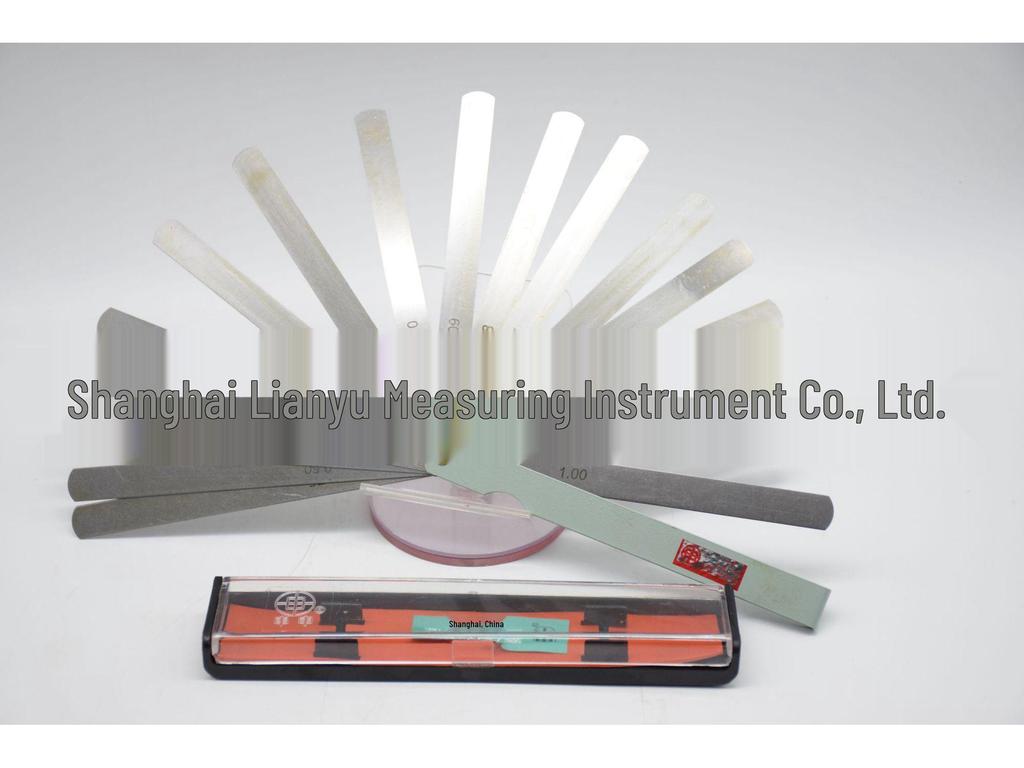 High-Precision Stainless Steel Feeler Gauge: 0.02-1.0mm Valve Clearance & Thickness Adjustment Tool