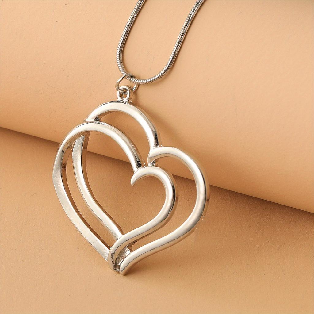 Y2K Minimalist Women's Double Heart Pendant Necklace - Interlocking Heart Design, High-Quality Alloy, Everyday Jewelry Gift for Mom, Girlfriend, Wife