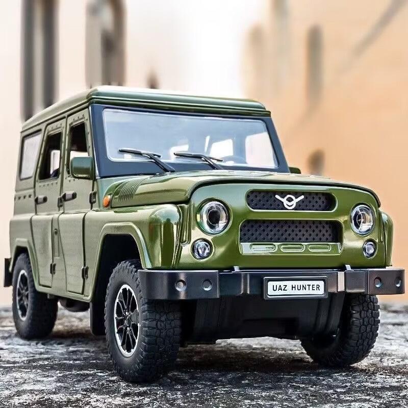 1/18 УАЗ Хантер Металлическая Модель Автомобиля Литье под Давлением Металл Внедорожники Модель Автомобиля Звук и Свет Коллекция Детские Игрушки Подарки