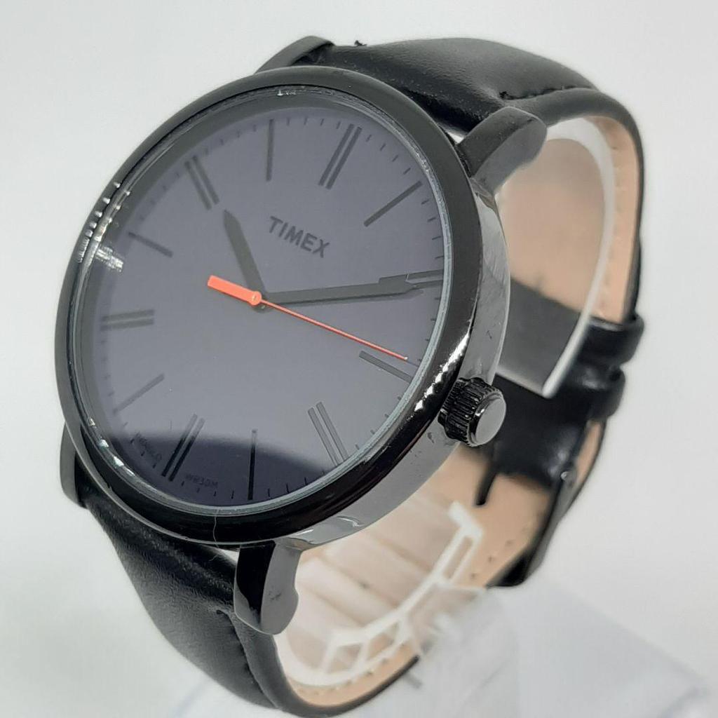 Б/у Мужские часы TIMEX Modern Originals Черный кожаный ремешок Рабочее состояние