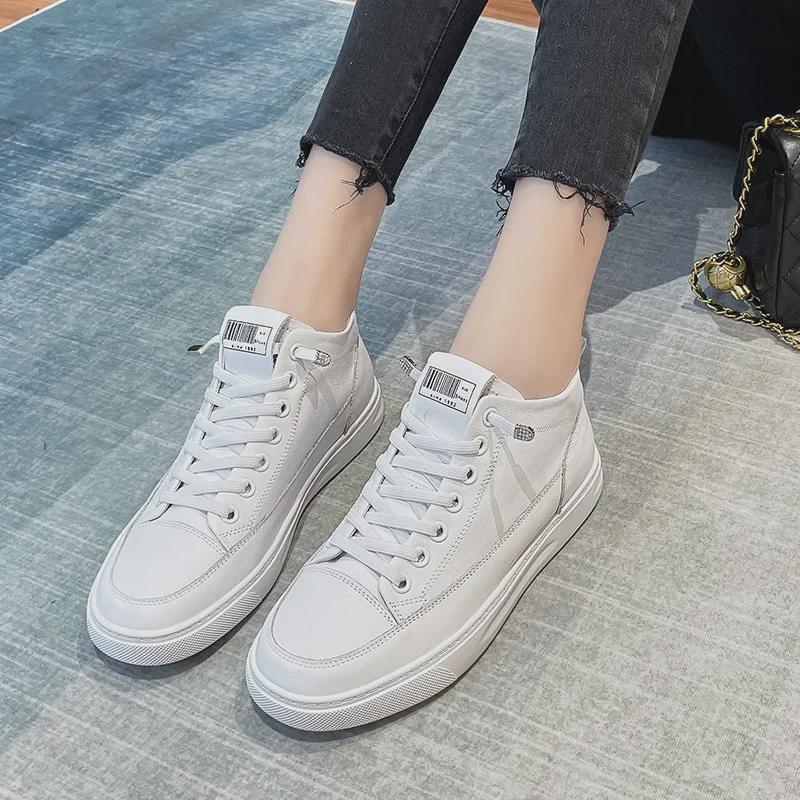 Женские белые высокие туфли из натуральной кожи — осень/зима 2025 г., универсальный стиль, бархат, первый слой из коровьей кожи, идеально подходят для бега и путешествий.