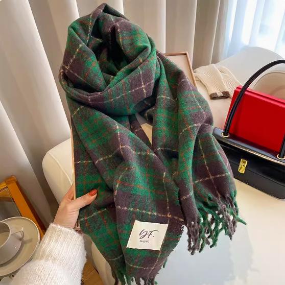 New plaid scarf women's winter warmth and cold protection advanced sense Korean couple scarf student versatile man