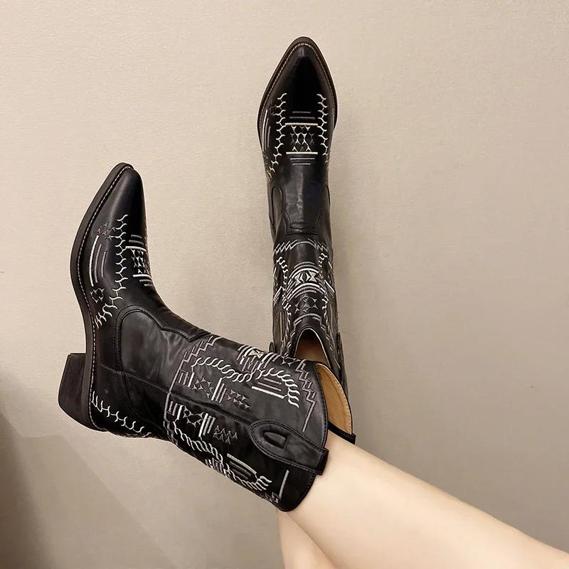 Женские ковбойские сапоги на толстом среднем каблуке, осенние короткие сапоги с вышивкой, остроносые сапоги в стиле ретро для наездников, высокое качество