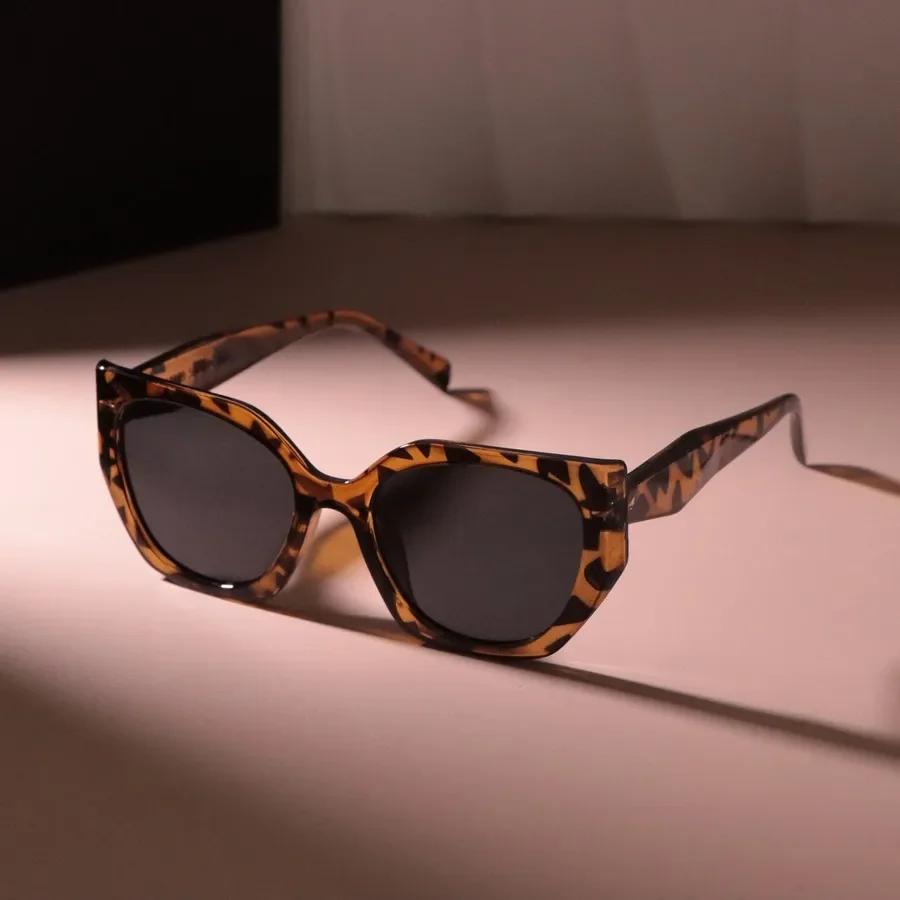 Retro Square Sunglasses Women Men Vintage Sun Glasses Female Male Fashion Black Ladies