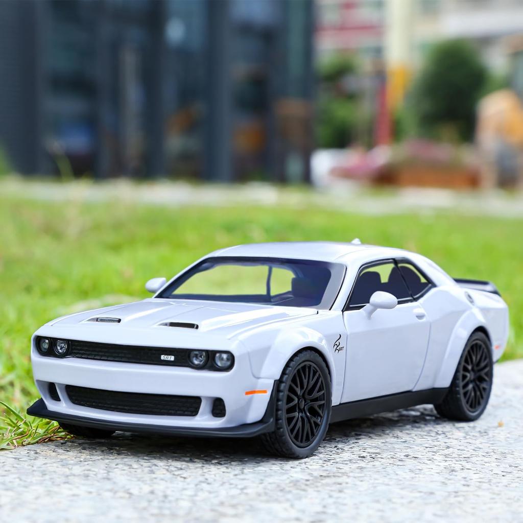Масштаб 1/32 Dodge Hellcat Challenger Die Cast Metel Pull Back Model Car Hellcat со звуком и светом Hellcat Car Toy Car Toy Gifts для детей от 3 лет и старше