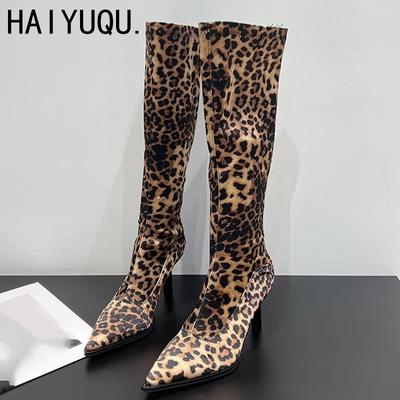 Высокие сапоги с леопардовым принтом, с острым носком, роскошные замшевые туфли на высоком каблуке, модные дизайнерские сексуальные туфли-челси без застежек из кожи, женские туфли