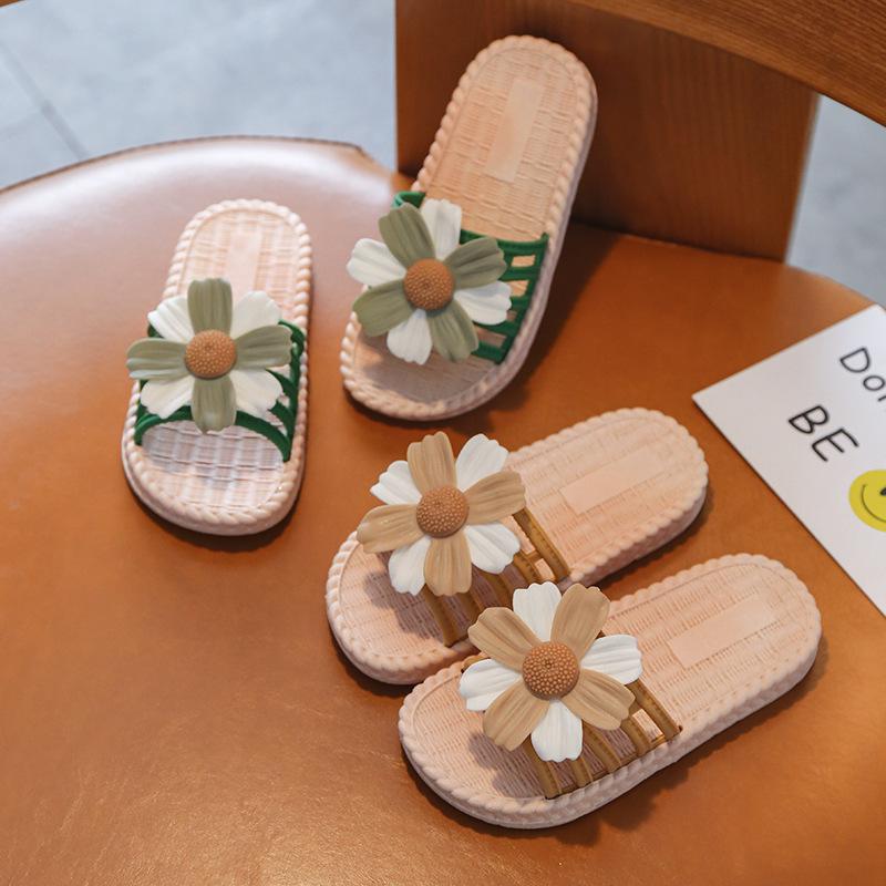 Girls’ Adorable Non-Slip Slippers & Sandals: All-Season Indoor/Outdoor Wear, Soft Bottom, Perfect for Kids