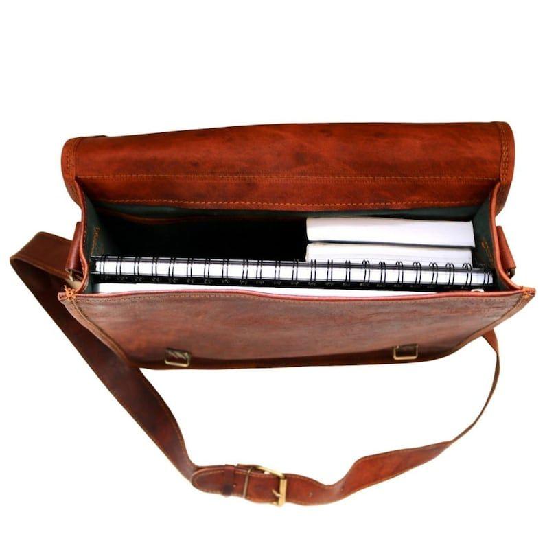 КОЖАНАЯ СУМКА А4, ручная работа, отличный размер для ноутбука.