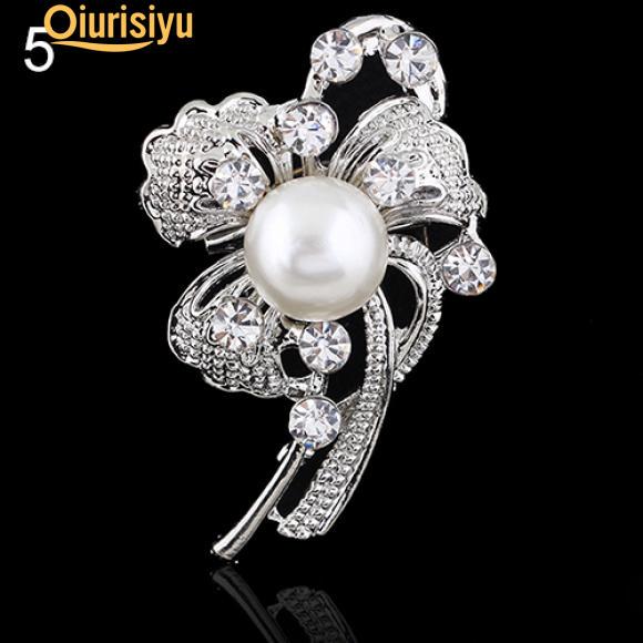 Серебряная брошь из горного хрусталя с камнями, в форме цветка