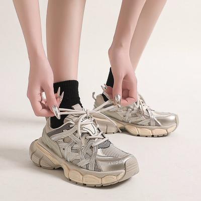 Женская обувь – Кроссовки