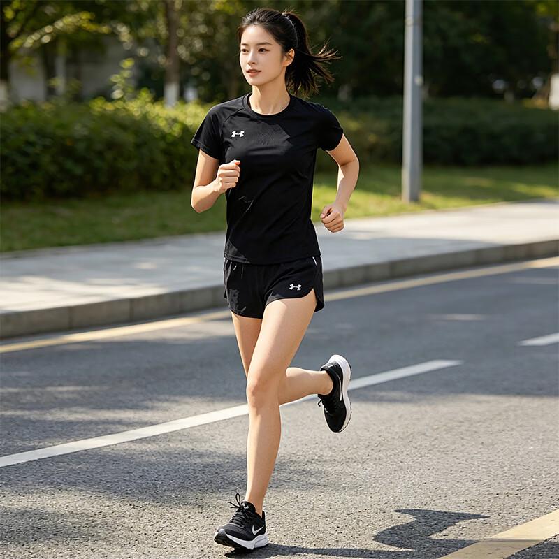 Under Armour Женская спортивная вязаная футболка с круглым вырезом и коротким рукавом
