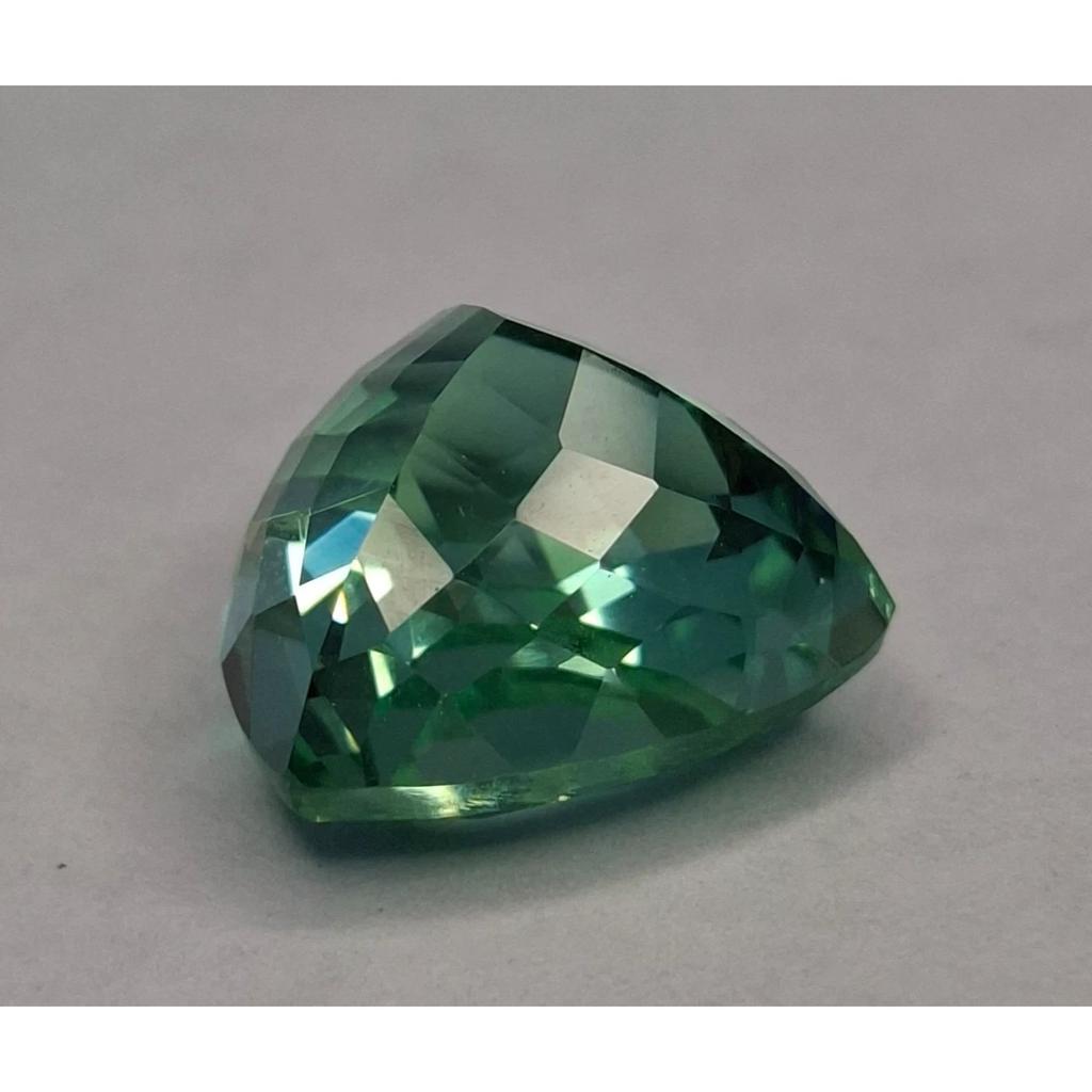 Fabulous Natural Green Parti Sapphire 19-21 Ct Trillion Cut Certified Gemstone