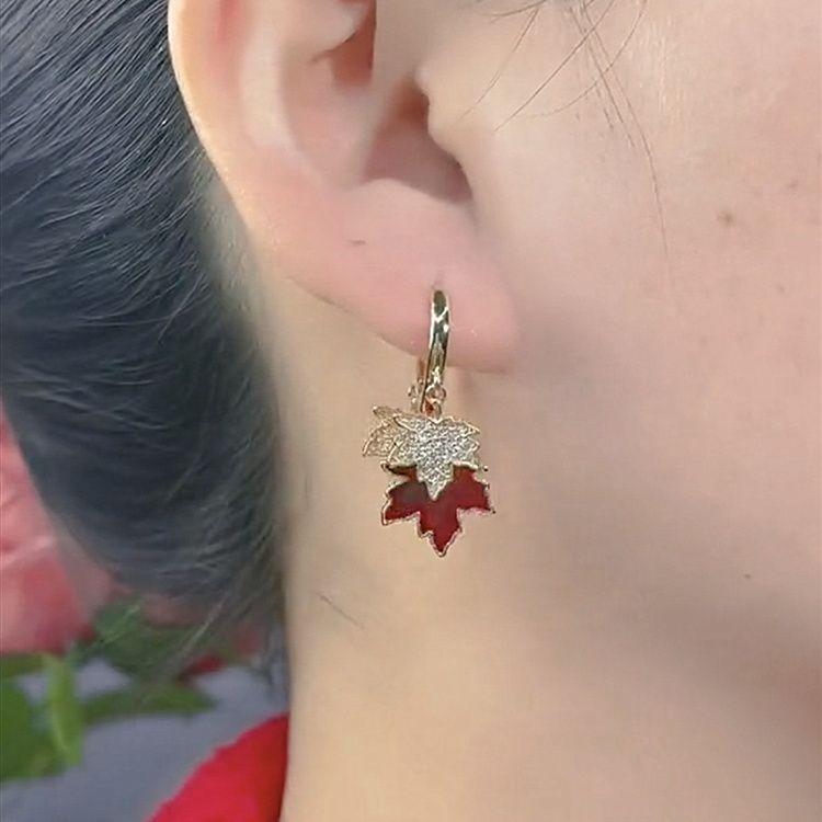 Новый дизайн Sense Double Red Maple Leaves Hoop серьги модные элегантные серьги с осенними листьями ювелирные изделия для женщин на каждый день