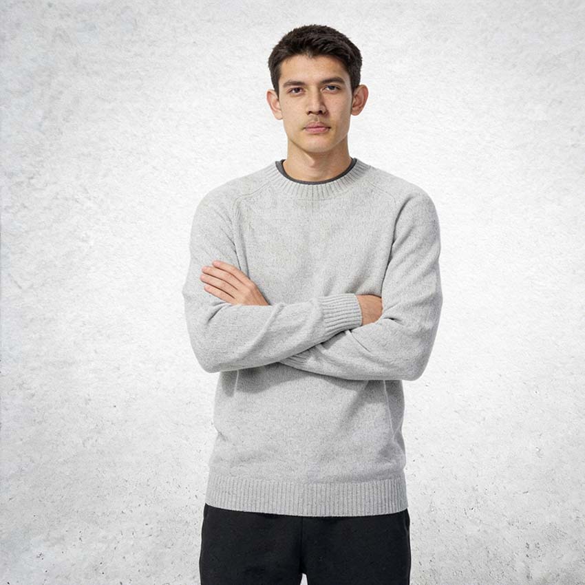 Uniqlo Мягкий вязаный свитер с круглым вырезом и рифленой отделкой. Удобный, простой, однотонный, теплый, для многослойного образа, с длинным рукавом. Унисекс. 478541-02