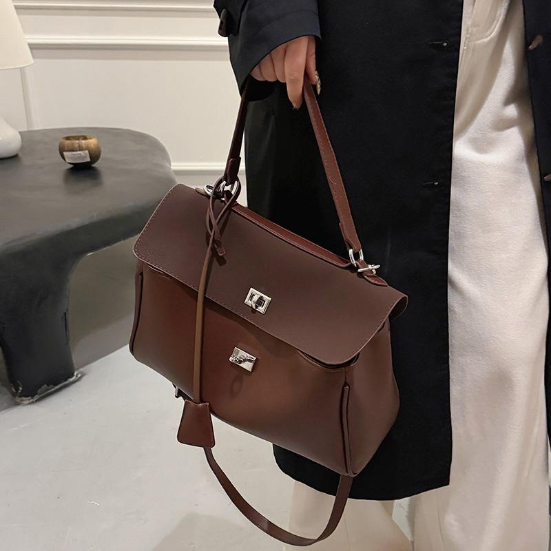 Высококачественная оптовая модная иностранная текстура легкая роскошь портативная платиновая женская сумка простая большая вместимость для поездок на работу повседневная сумка-мессенджер