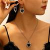 Цинк Цинковый сплав Черный Набор ожерелья и серег Премиальный набор серег-подвесок Ожерелье с подвеской «Любовь с шипами» Вечеринка