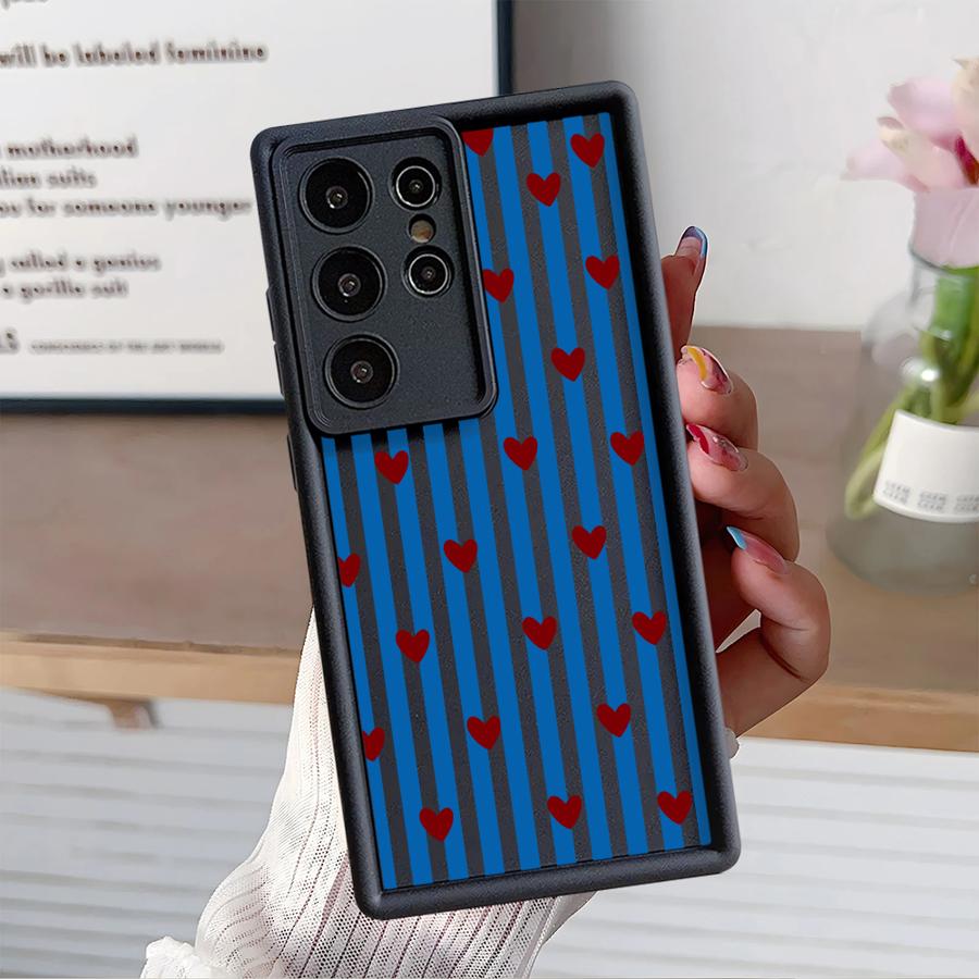 Чехол-бампер с полосками и сердцем для Samsung Galaxy S26 Ultra S20FE S25 S25 Edge S23 FE S24Ultra S22 S24 Plus S21