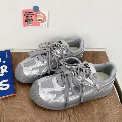 Американские ретро кеды женские 2025 лето новые универсальные маленькие белые туфли инс дышащие нишевые студенческие повседневные кеды