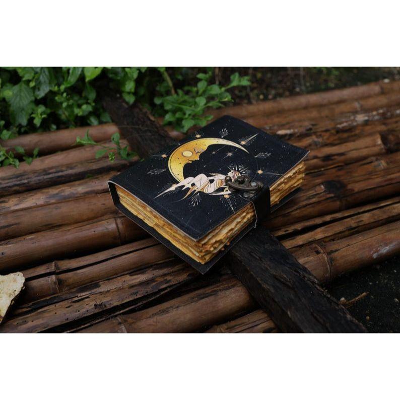 Солнце и луна Кожаный блокнот ручной работы Бумага с необрезанным краем, Пустой журнал теней для заклинаний, подарок для него, книга для путешествий. ( 100 страниц )