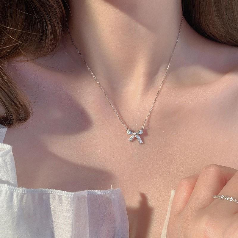 Женское легкое роскошное японское и корейское ожерелье-бантик - цепочка на ключицу 2022 года с эксклюзивным нишевым дизайном