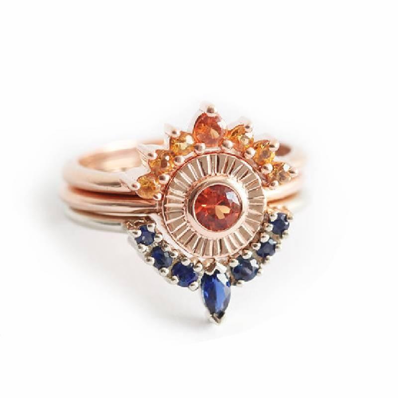 Элегантный набор свадебных колец из трех частей из розового золота с геометрическим дизайном для женщин