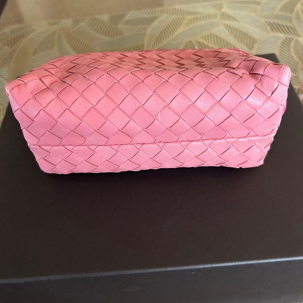 Used BOTTEGA VENETA [Used] Pouch Leather Pink