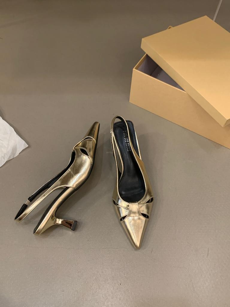 Модные французские темпераментные черные босоножки Baotou на высоком каблуке для женщин 2024 года, новые летние серебристые туфли с острым носком