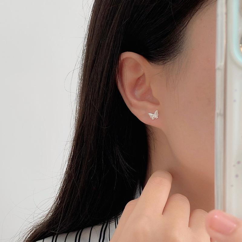 Серьги-бабочки в виде шурупов в минималистичном стиле, милая индивидуальность и темперамент для прокалывания ушей для девочек