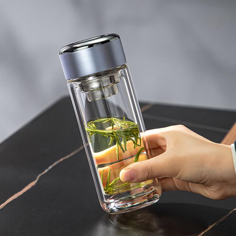 Mingguang Glass Tea Cup with Tea-Water Separation, High Borosilicate Glass Green Tea Cup for Men