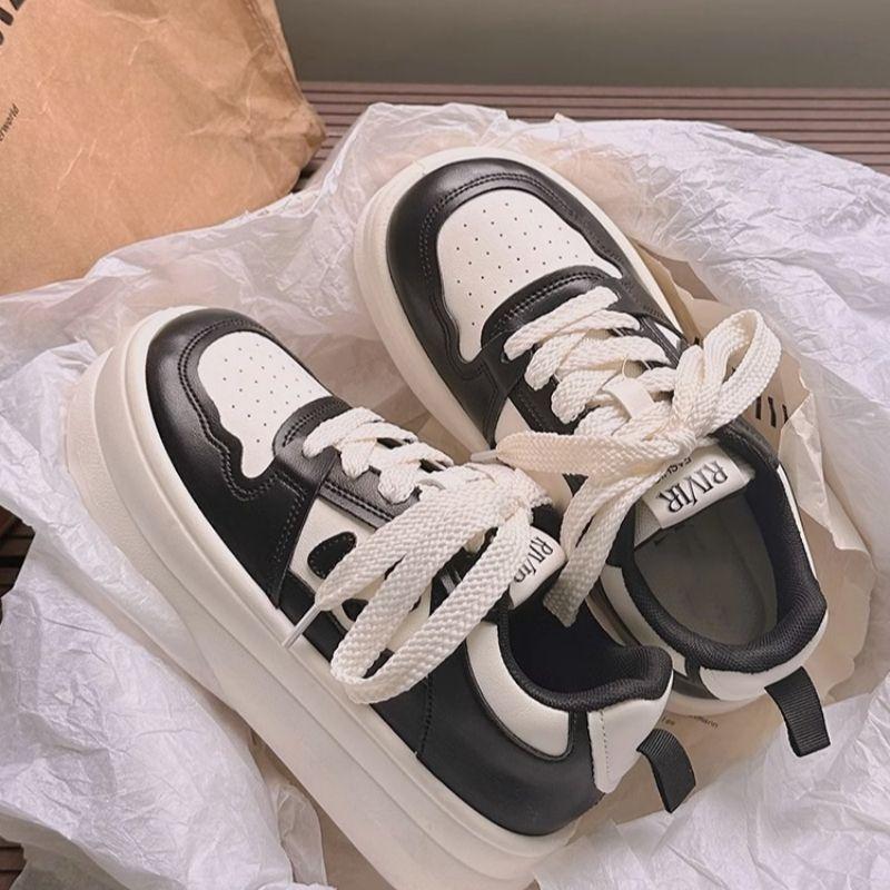 Niche Black and White Panda Little White Shoes Womens Autumn Universal Thick-Stolem Increaseing Board