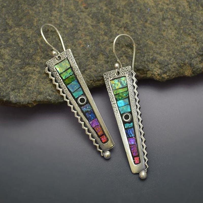 Модные серьги-подвески для женщин