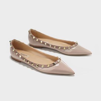 Обувь Doudou женская 2025 весна и осень новые заклепки остроконечные неглубокие женские туфли на плоской подошве универсальные модные мягкие одинарные туфли прилив