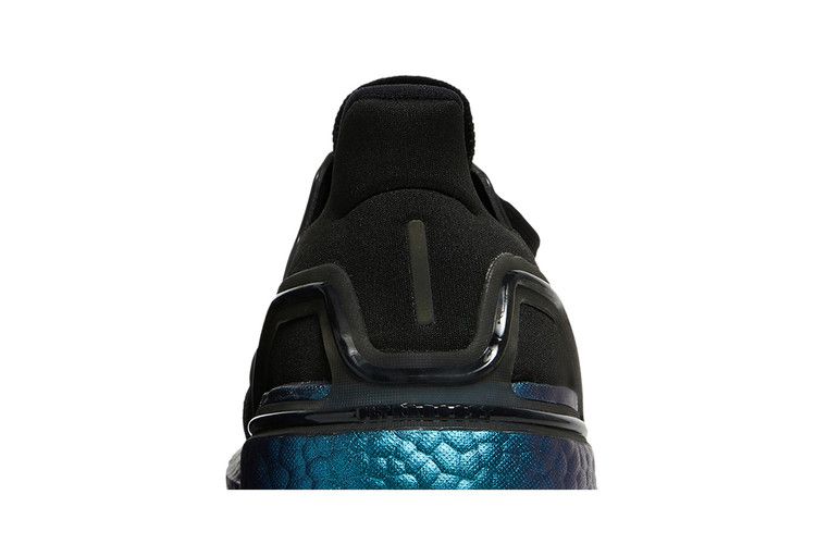 Мужские кроссовки adidas UltraBoost 20 'Black Signal Cyan'