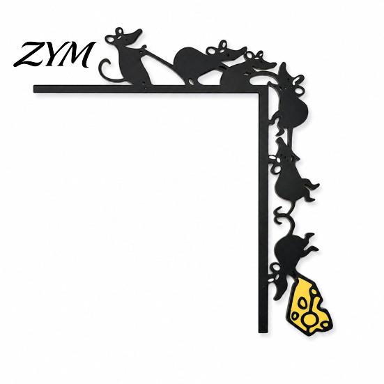 Iron Art Home Ornament Metal Mouse Door Topper, Funny 6 Mice And Cheese Slice Frame Decor, Unique Craft Cute Rats Wall Corner Sign for Living