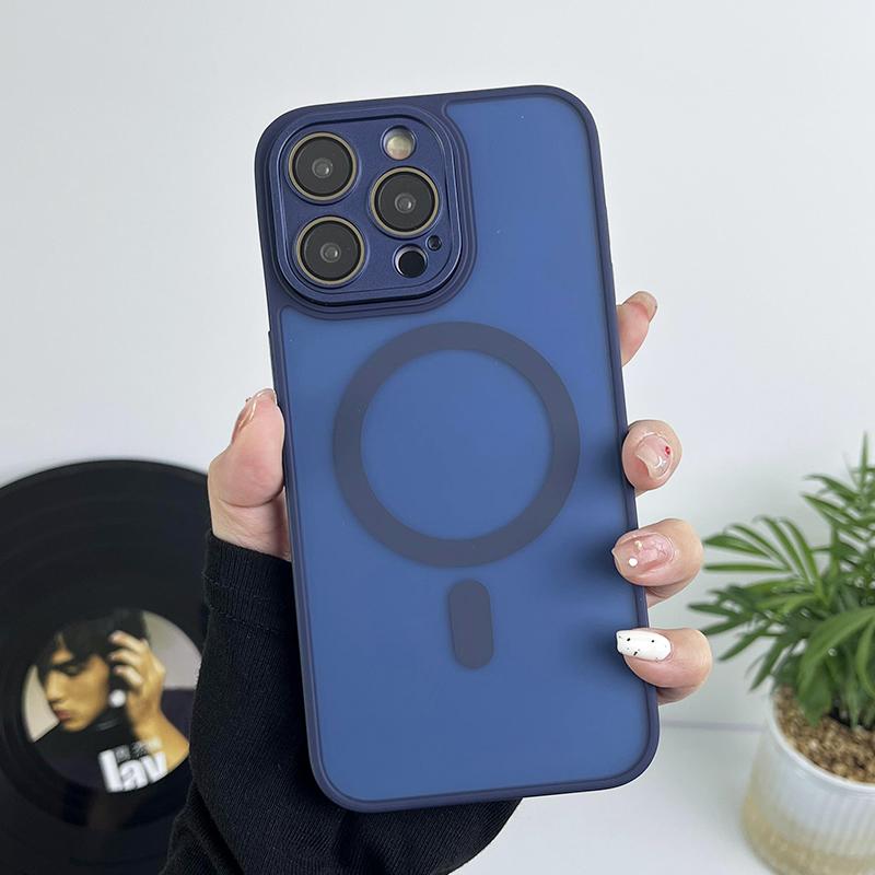 Матовый магнитный прозрачный ультратонкий чехол для iPhone 11 12 13 14 15 16 Pro Max с беспроводной зарядкой Magsafe и пленкой для объектива