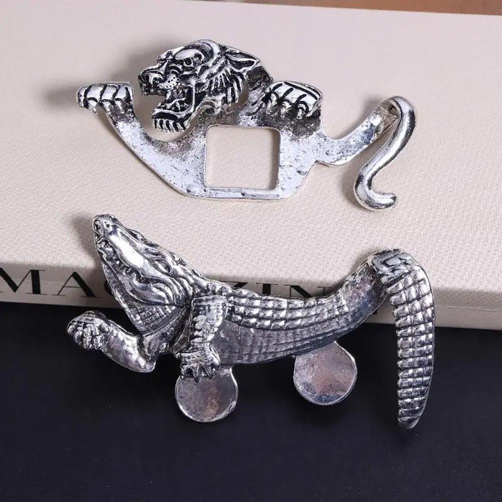 2Pcs Vintage Style Lapel Pin Zinc Zinc Zinc Alloy Tiger Brooches Tradition Retro Animal Brooches Men Suits