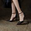 Весна и лето 2024 новые лакированные туфли на высоком каблуке с ремешком через подъем, женские туфли-лодочки на тонком каблуке, сексуальные остроносые черные сандалии с полым мыском