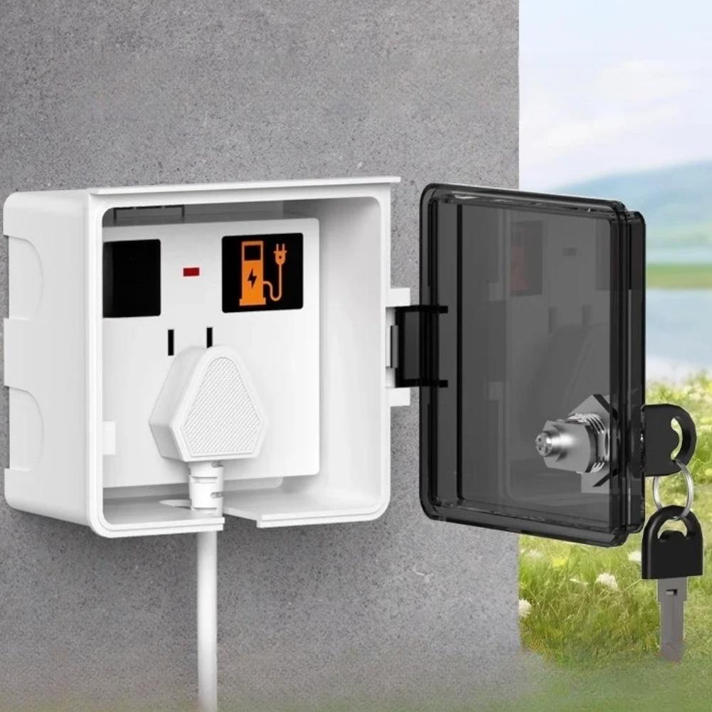Уличный запираемый socket-бокс типа 86 для зарядки электромобилей. Водонепроницаемая конструкция для защиты электрических соединений.
