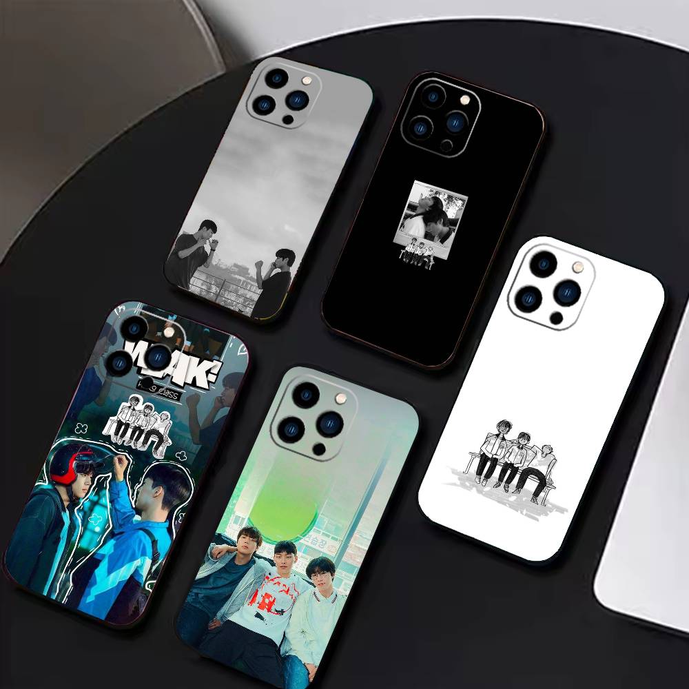Чехол для телефона W-weak Hero-o Class для iPhone 17 16 15 14 13 12 Max Plus Силиконовый Черный Чехол