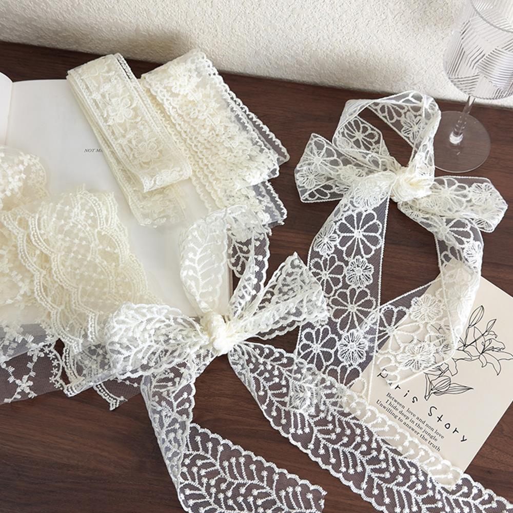 White Flower Lace Decorative Thin Scarf 150cm Skinny Scarf Women Y2K Long Narrow Lace Hollow Scarf Vintage Lace Trim Headband