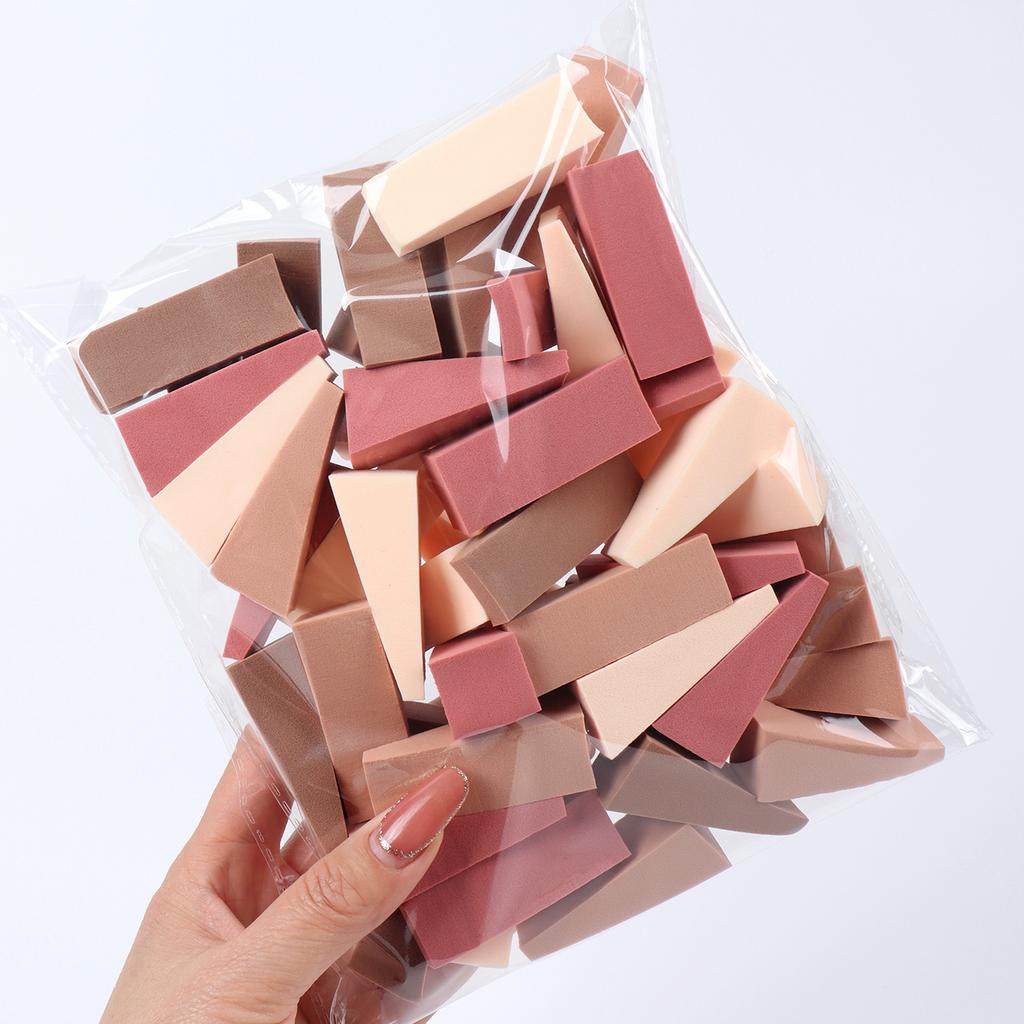 50 Pieces of Random Facial Curve Mixed Makeup Sponge, Latex-Free, Small Wedge-Shaped Smooth Application Beauty Sponge Applicator